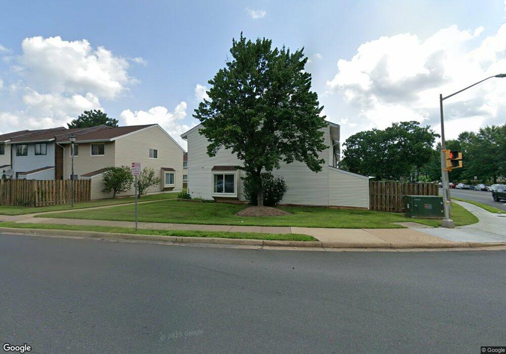 7518 Clemson Ct, Manassas, VA 20109 - photo 1