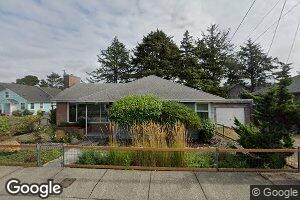 2117 Beach Dr, Seaside, OR 97138
