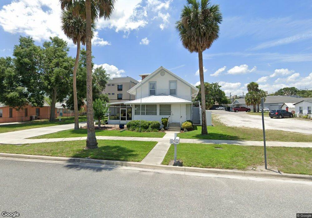118 S New Hampshire Ave, Tavares, FL 32778 - photo 1