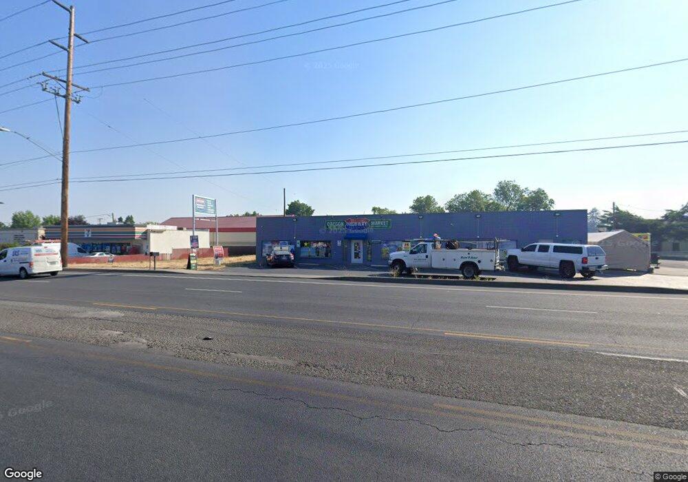 359 S Front St, Central Point, OR 97502 - photo 1