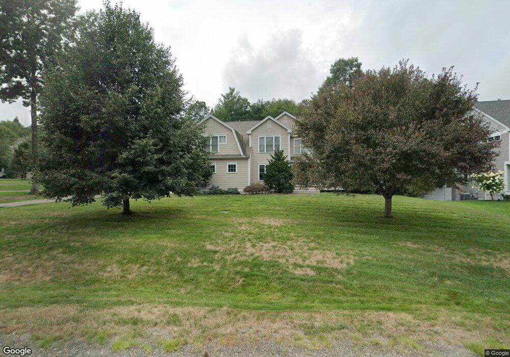 39 Chisholm Farm Dr, Stratham, NH 03885 - photo 1