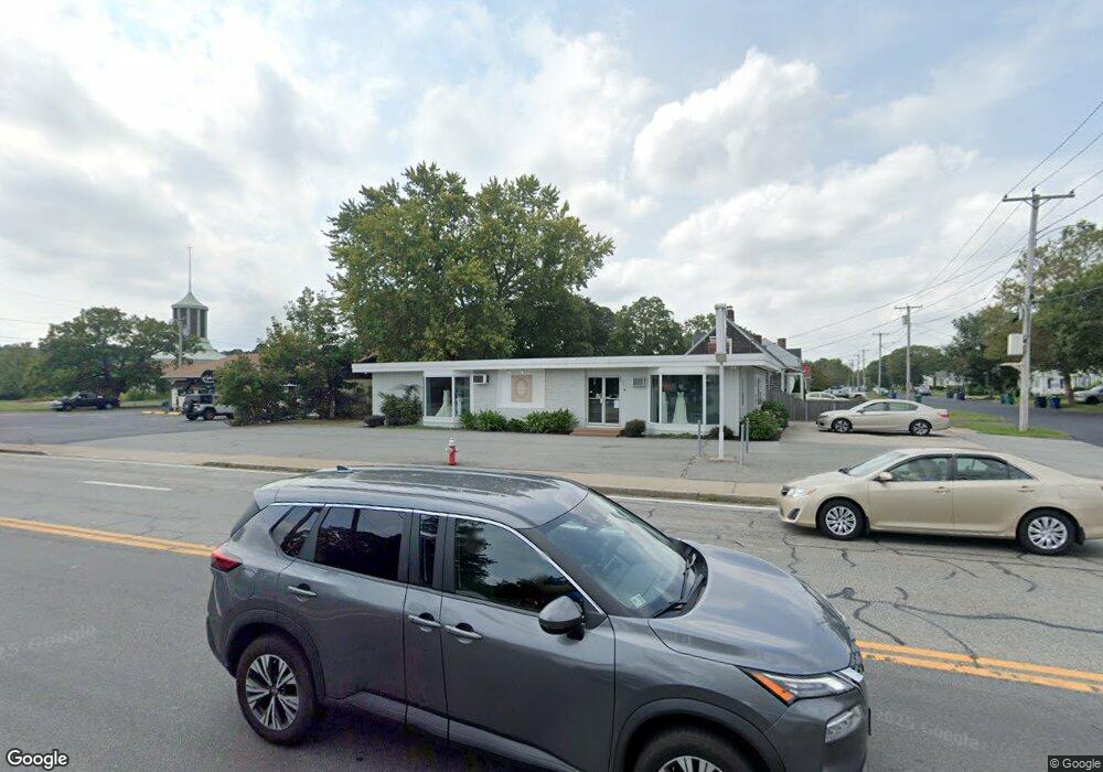 1719 Warwick Ave, Warwick, RI 02889 - photo 1