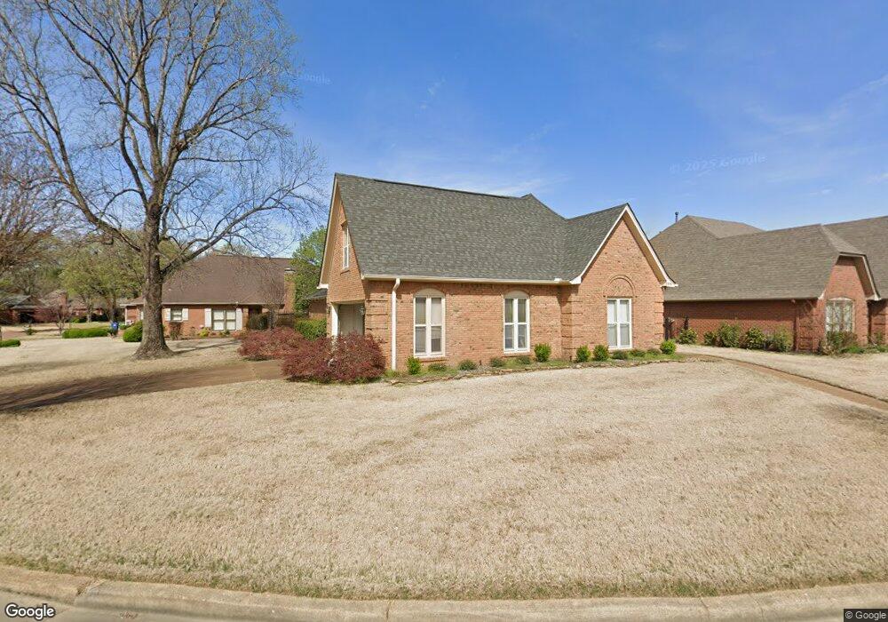 7776 Hunters Run Dr, Germantown, TN 38138 - photo 1