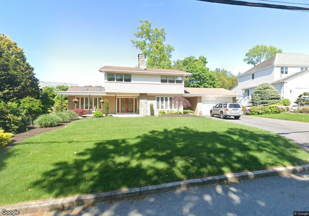 22 Tupelo Hill Dr, Cranston, RI 02920 - photo 1