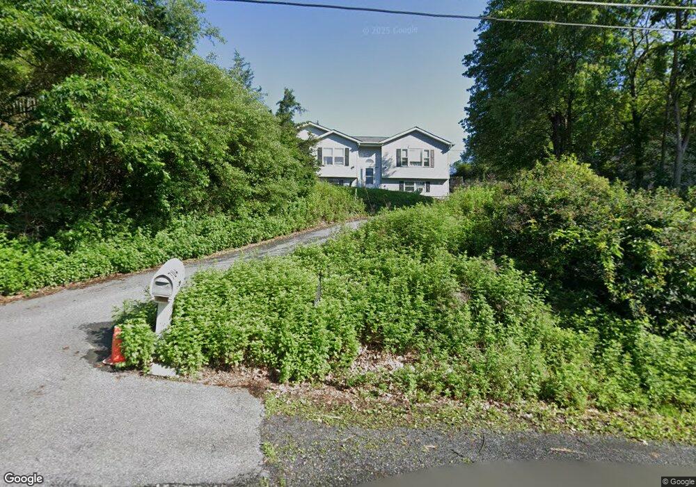 704 Avenue E, Stroudsburg, PA 18360 - photo 1