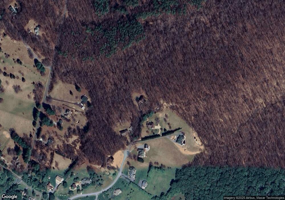 7256 Lake Hills Ct, Marriottsville, MD 21104 - photo 1