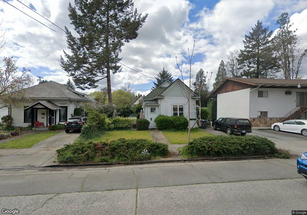 513 NW A St unit B, Grants Pass, OR 97526 - photo 1