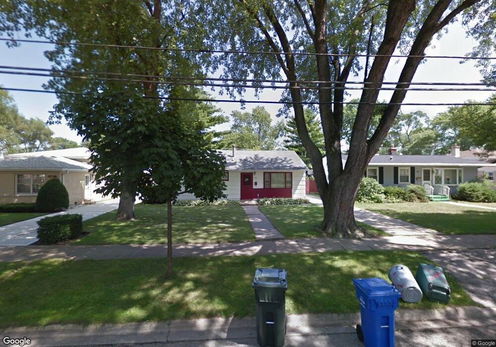 1677 Maple St, Des Plaines, IL 60018 - photo 1