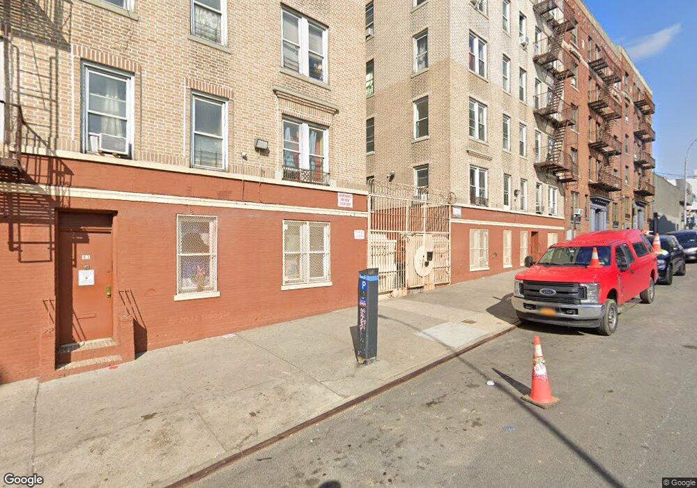 2475 Tiebout Ave, Bronx, NY 10458 - photo 1