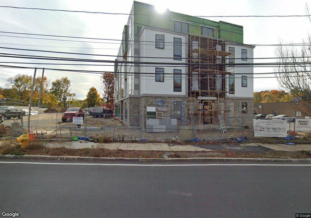 259 Water St unit 2, Wakefield, MA 01880 - photo 1