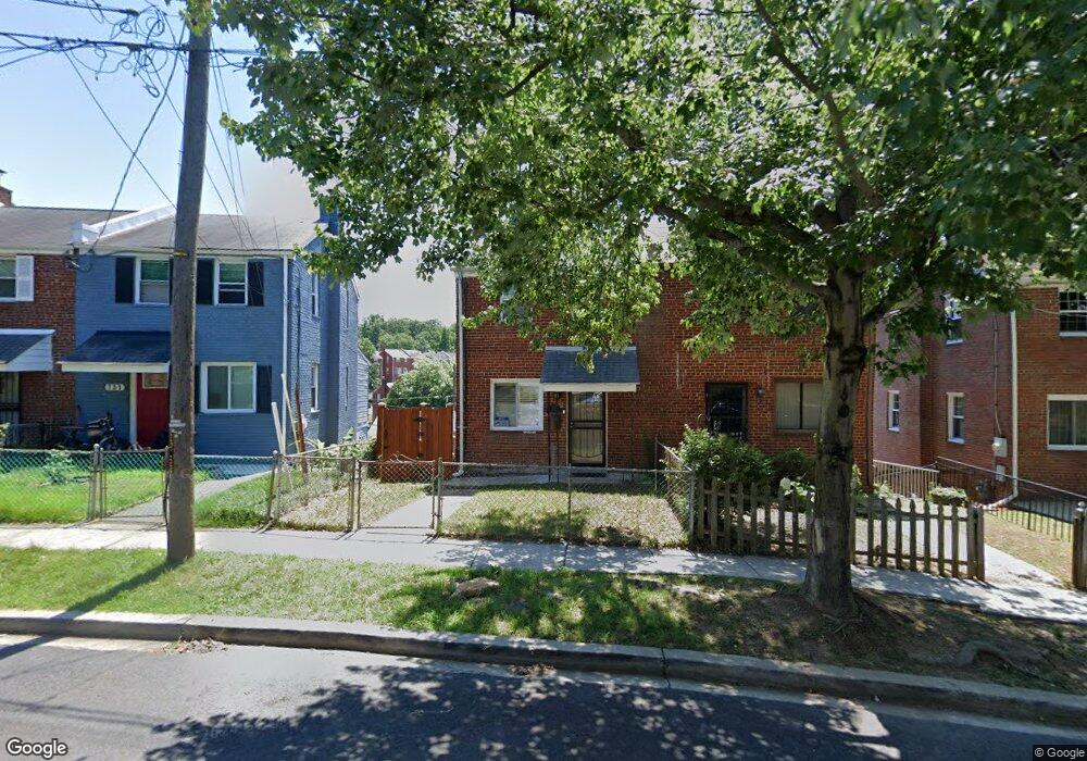 725 Hilltop Terrace SE, Washington, DC 20019 - photo 1