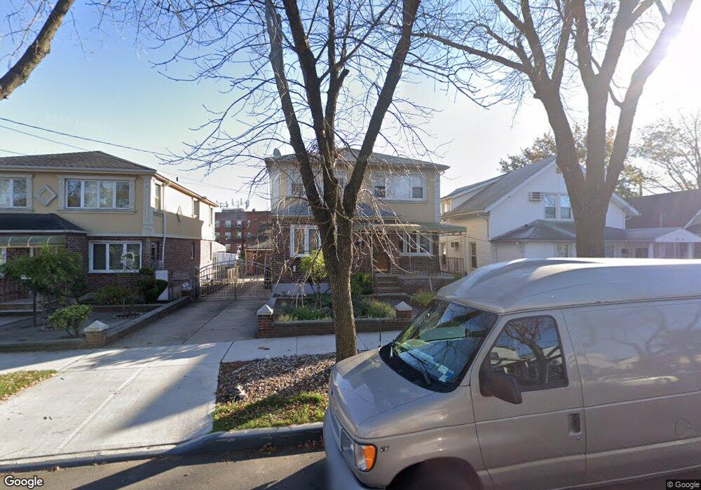 9410 149th Ave, Ozone Park, NY 11417 - photo 1