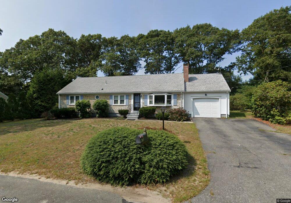 67 Canterbury Cir, Hyannis, MA 02601 - photo 1