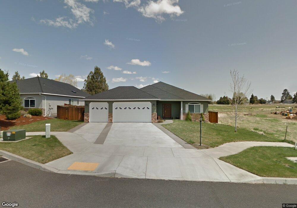 61930 Rawhide Dr, Bend, OR 97702 - photo 1