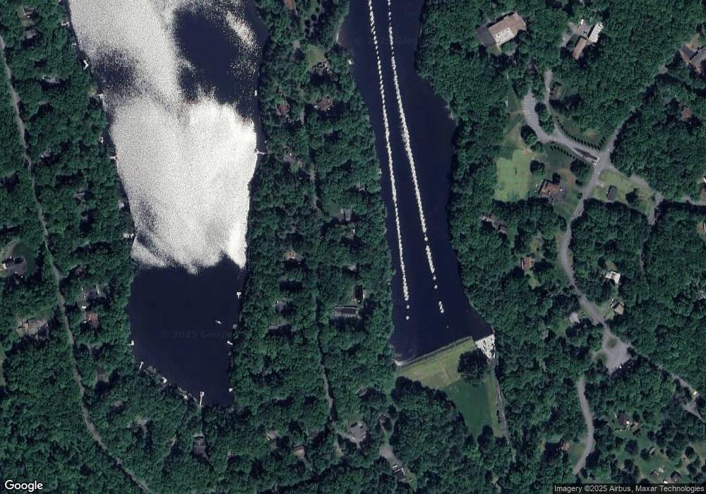 123 Hemlock Point Ct, Hawley, PA 18428 - photo 1