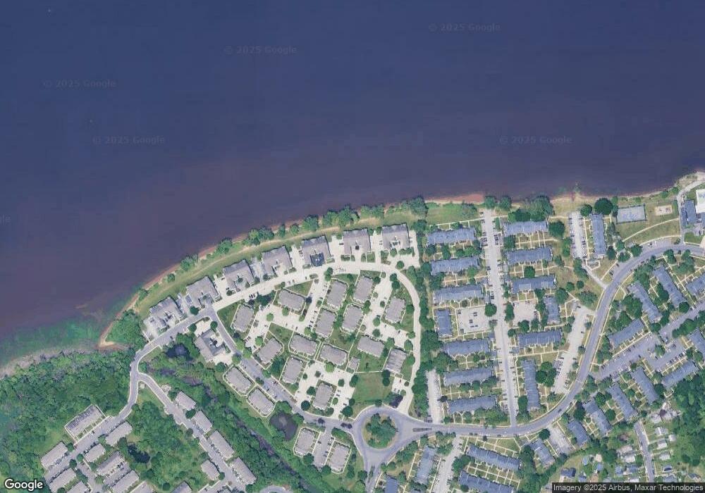 5401 Riverfront Dr unit 5401, Palmyra, NJ 08065 - photo 1