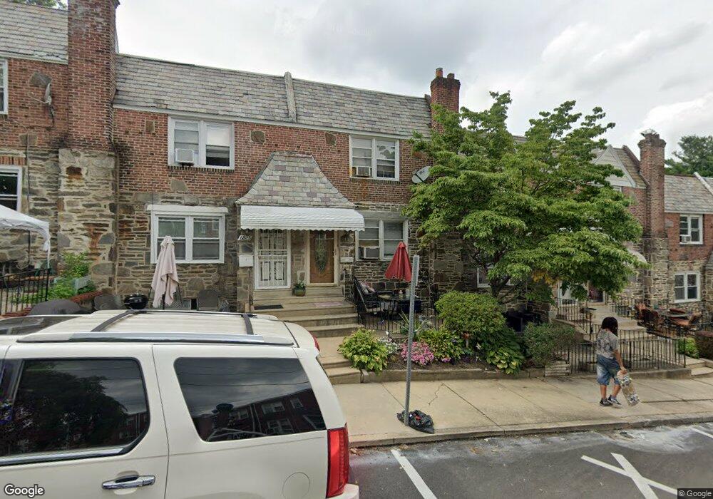 6821 Walnut Park Dr, Upper Darby, PA 19082 - photo 1