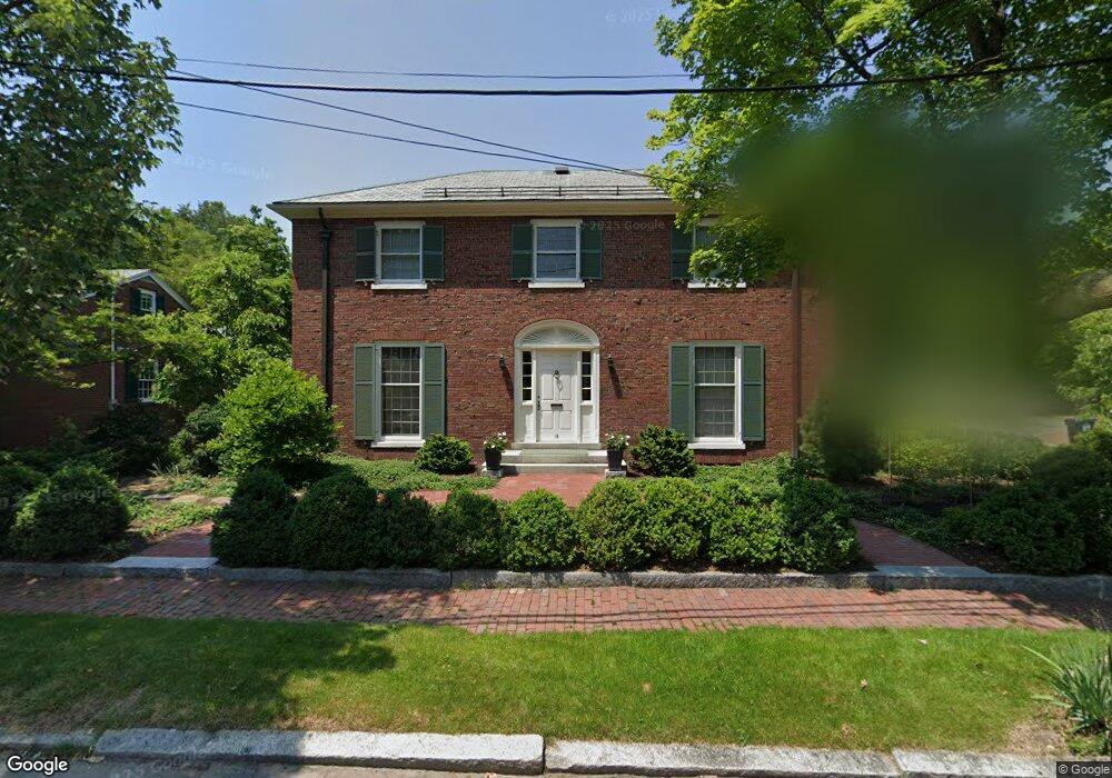 13 Gray Gardens E, Cambridge, MA 02138 - photo 1