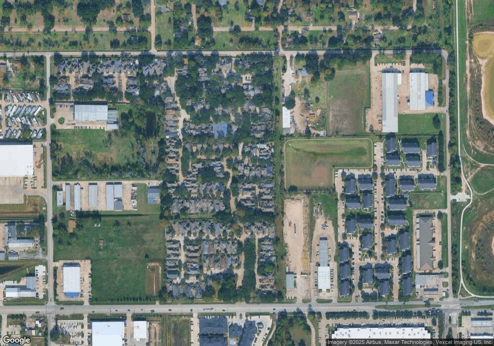 8011 Oakwood Bend Dr, Houston, TX 77040 - photo 1