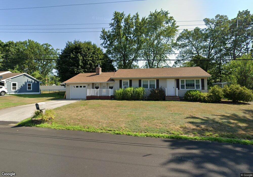 8 Denise St, Nashua, NH 03063 - photo 1