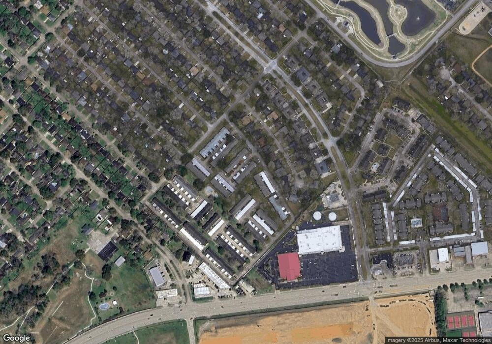 3768 Laura Leigh Dr, Friendswood, TX 77546 - photo 1