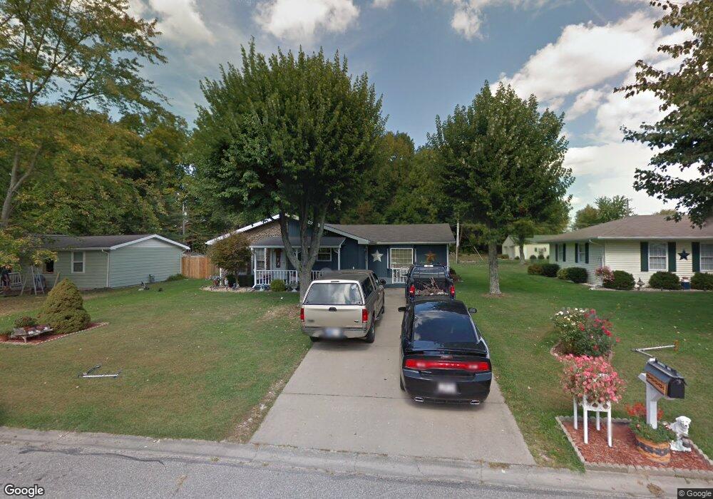 824 Fern Dr, Versailles, IN 47042 - photo 1