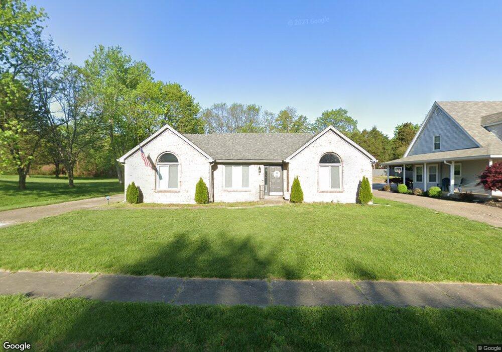 3315 Chadwood Dr, New Albany, IN 47150 - photo 1