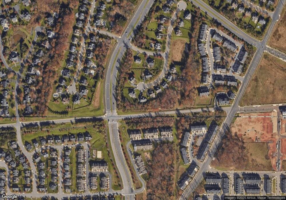 22182 Winter Lake Ct, Ashburn, VA 20148 - photo 1