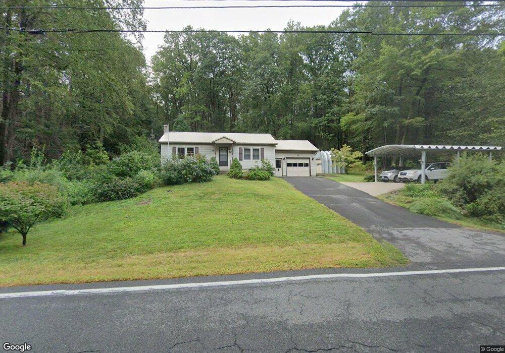 32 Hockanum Rd, Hadley, MA 01035 - photo 1