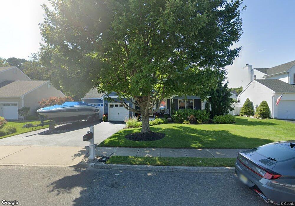 121 W Shenendoah Rd, Howell, NJ 07731 - photo 1