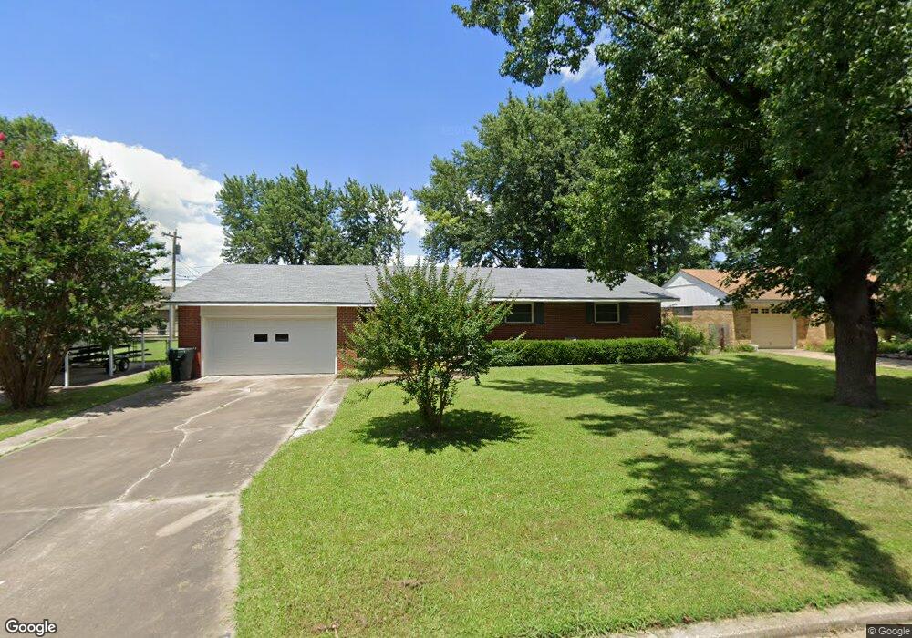 120 E Powell St, Claremore, OK 74017 - photo 1