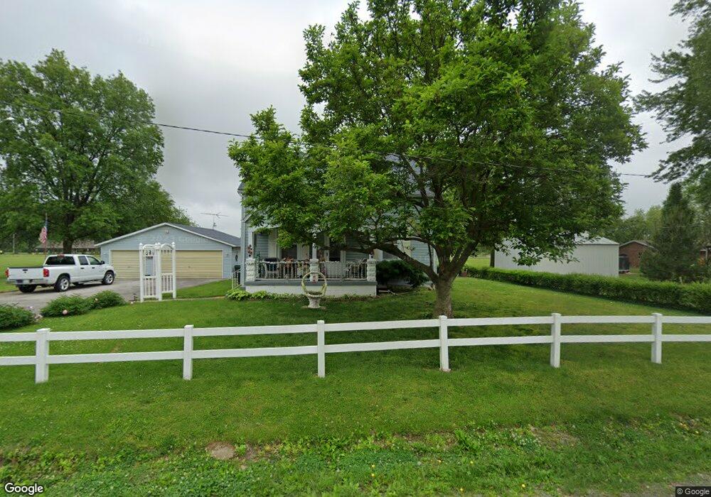 401 S Vine St, Freeburg, IL 62243 - photo 1