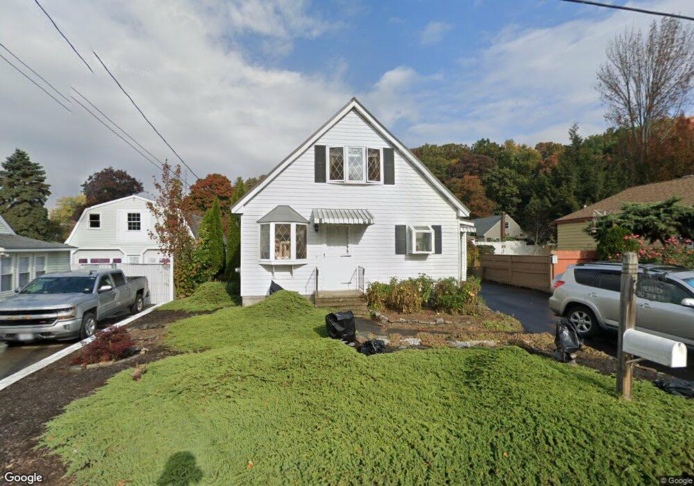 90 Bow St, Manchester, NH 03103 - photo 1