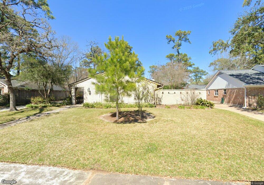 10110 Pine Forest Rd, Houston, TX 77042 - photo 1