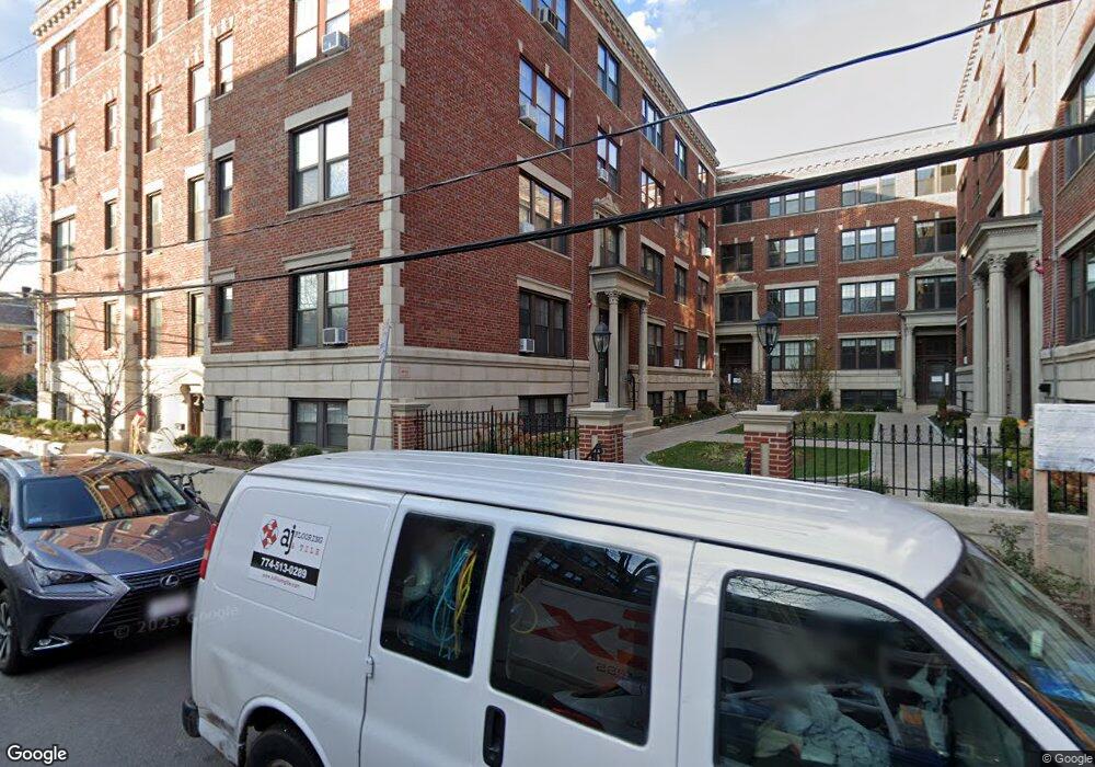 19 Forest St, Cambridge, MA 02140 - photo 1