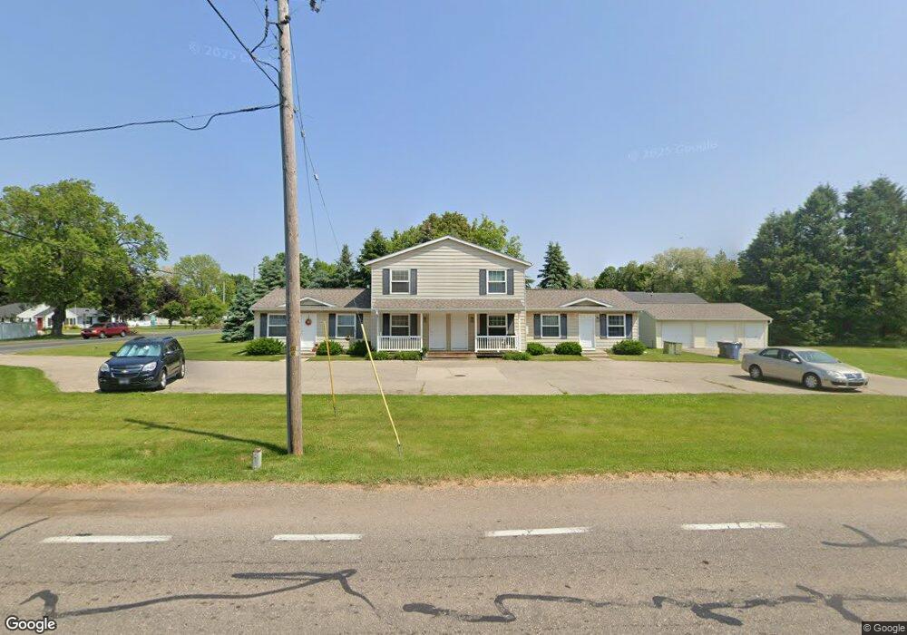 2070 W Osterhout Ave, Portage, MI 49024 - photo 1