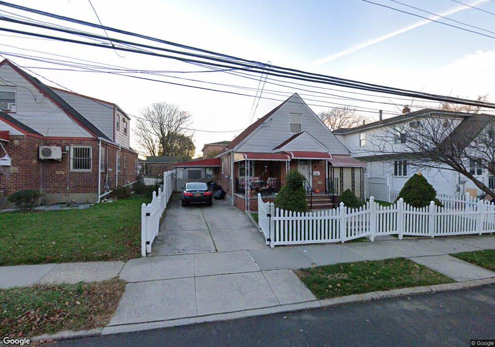 7706 166th St, Fresh Meadows, NY 11366 - photo 1