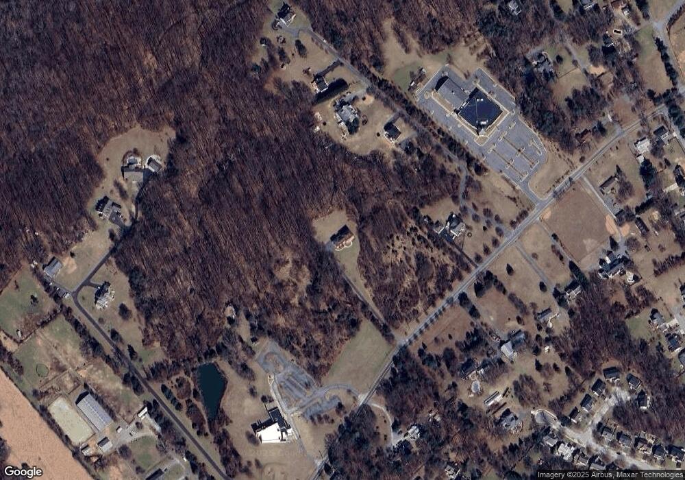 6010 Brooklyn Bridge Rd, Laurel, MD 20707 - photo 1