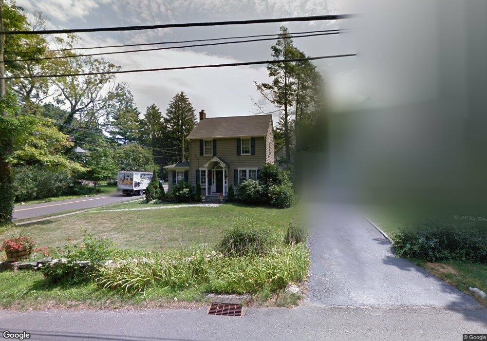 198 Middlesex Rd, Darien, CT 06820 - photo 1