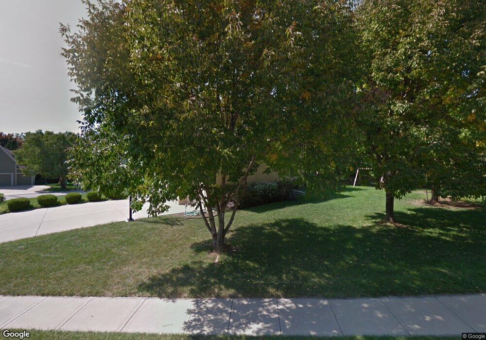 7420 Mullen Rd, Shawnee, KS 66216 - photo 1