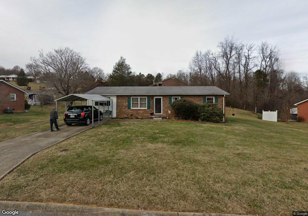 1103 Fremont Dr, Johnson City, TN 37601 - photo 1