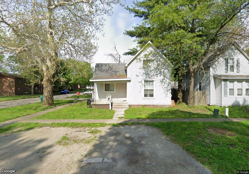 121 S 25th St, Mattoon, IL 61938 - photo 1