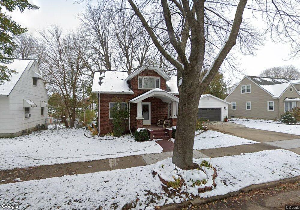 260 21st Ave SW, Cedar Rapids, IA 52404 - photo 1