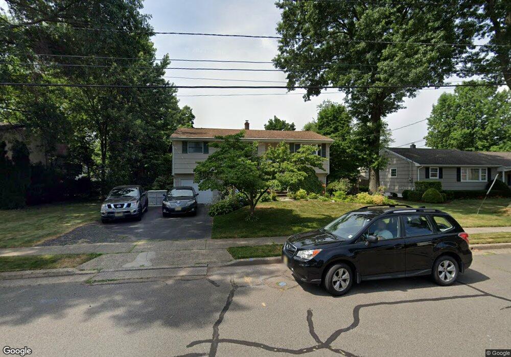 21 Princeton Dr, Middlesex, NJ 08846 - photo 1