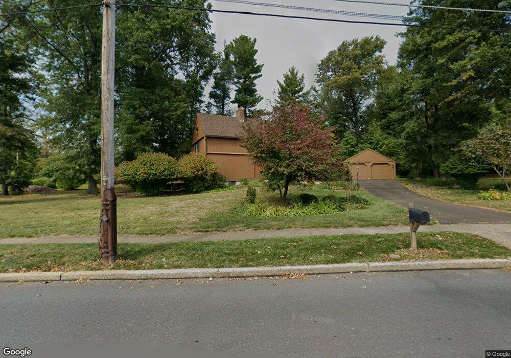 592 W Prospect Ave, North Wales, PA 19454 - photo 1