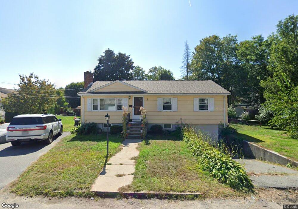 5 Buttonwood Rd, Stoneham, MA 02180 - photo 1