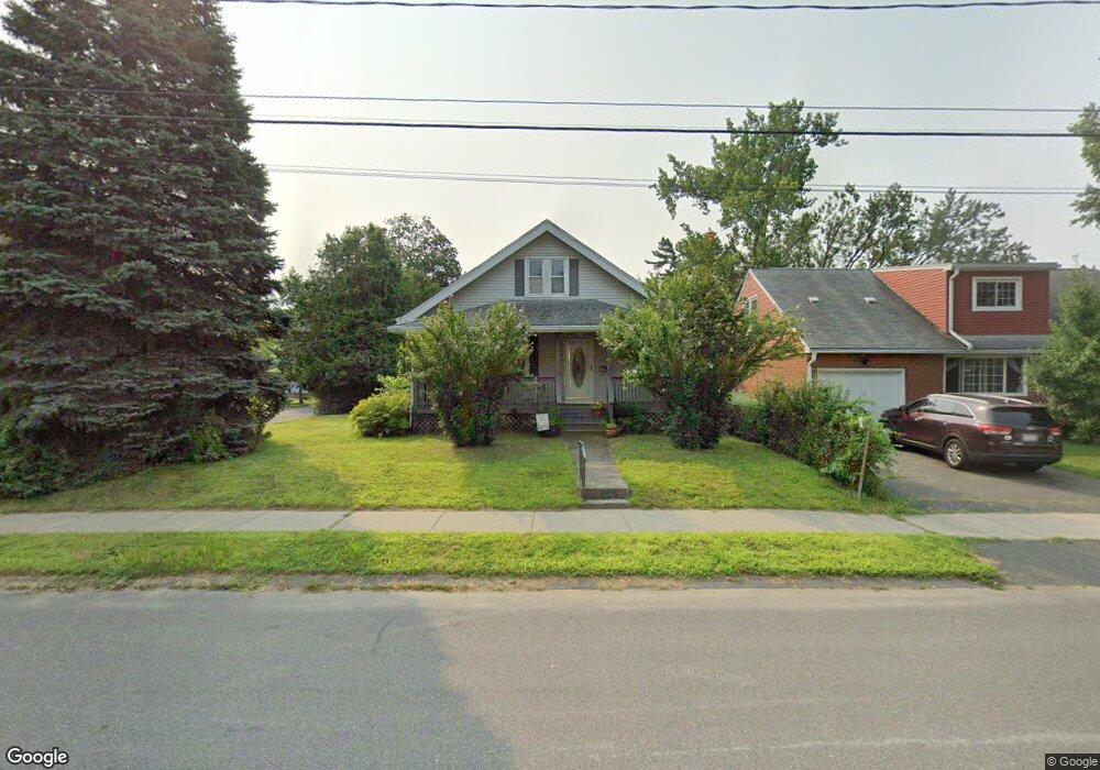 145 Skeele St, Chicopee, MA 01013 - photo 1