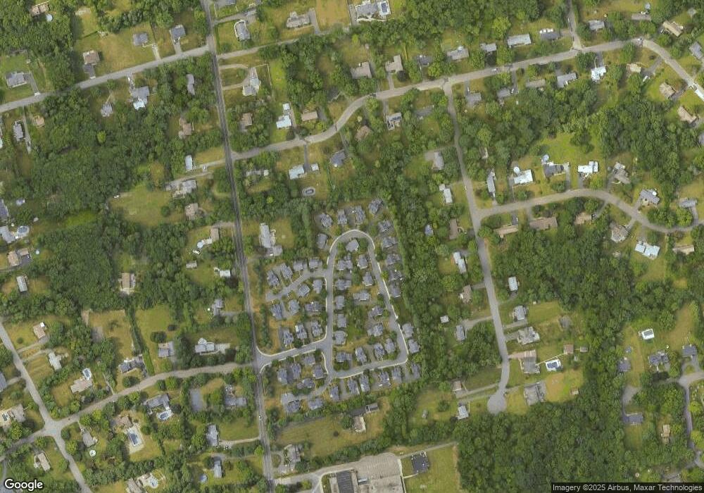 114 Palomino Pass, Trumbull, CT 06611 - photo 1