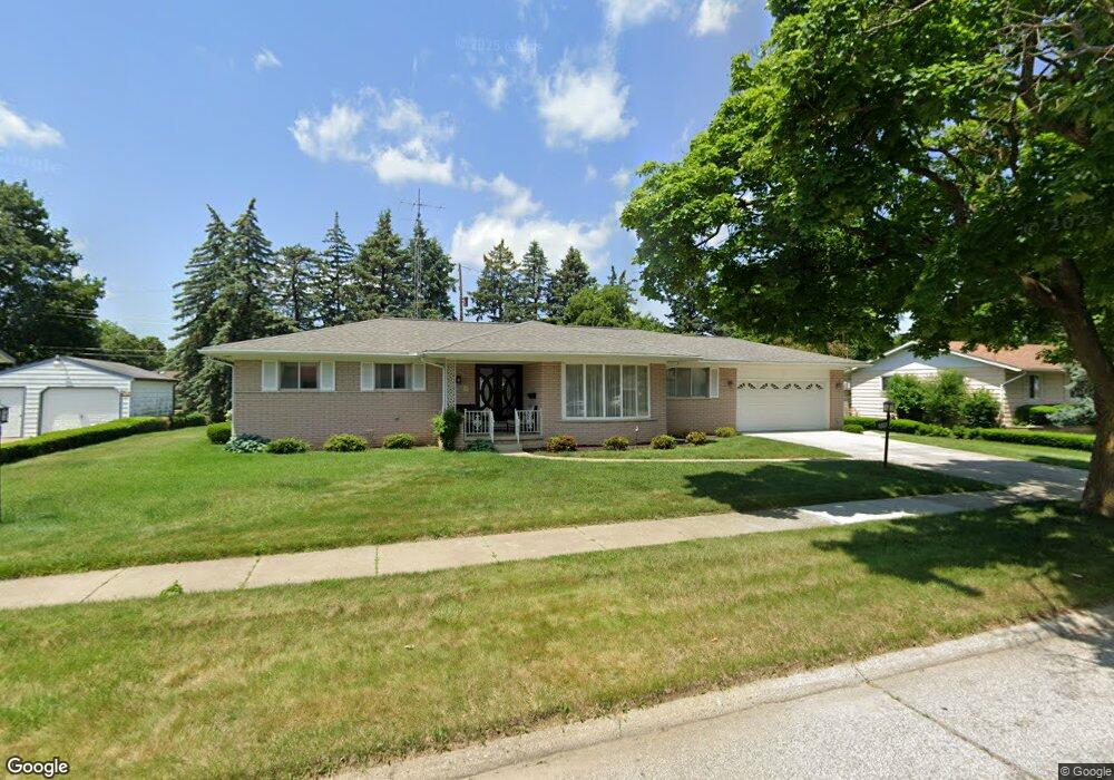 2048 Chelan St, Flint, MI 48503 - photo 1