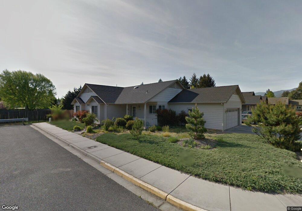 1728 Brookhurst Way, Grants Pass, OR 97527 - photo 1